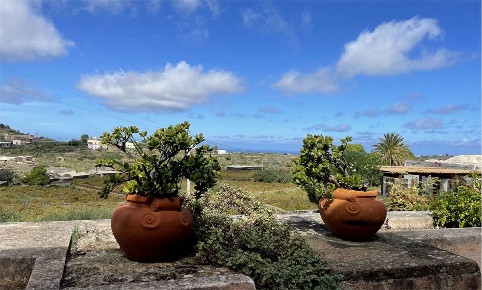 Foto Casa indipendente in località san vito, Pantelleria di 90 m²