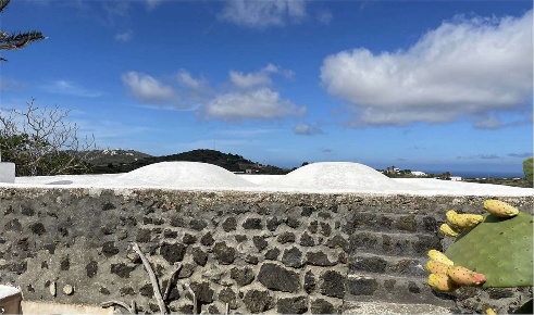 Foto Casa indipendente in località san vito, Pantelleria di 90 m²