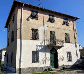 Foto Appartamento in Via Giulia, Stazzano Centro di 134 m² con 6 locali