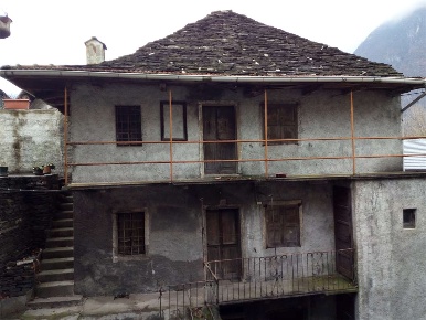 Foto Casa indipendente in migiandone, Ornavasso di 80 m² con 6 locali