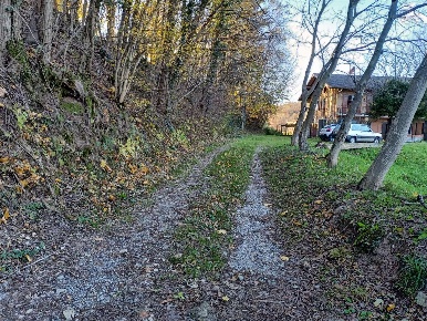 Foto Casa indipendente a Viggiù di 320 m² con 8 locali in vendita