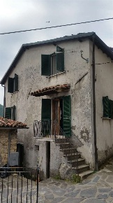 Foto Casa indipendente in via piana, Camporgiano Puglianella di 100 m²