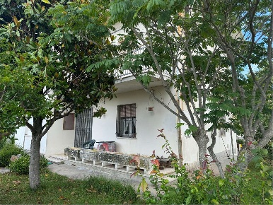 Foto Casa indipendente in via Molino Bratti, Bertinoro di 254 m² in vendita