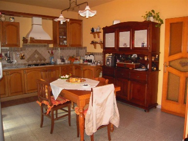 Foto Casa indipendente in ponte buggianese, Ponte Buggianese Centro
