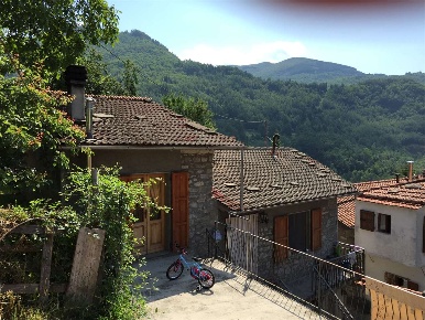 Foto Casa indipendente in sillano, Sillano Giuncugnano Sillano di 150 m²