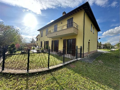 Foto Casa indipendente in Frazione Gaifana 1, Nocera Umbra Gaifana Colle