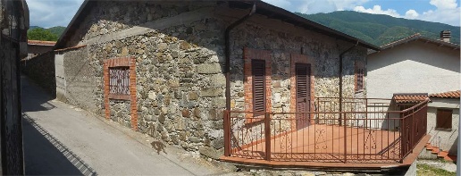 Foto Casa indipendente a Piazza al Serchio Piazza Al Serchio San Michele