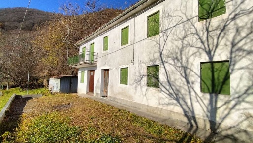 Foto Casa indipendente a Vittorio Veneto di 181 m² con 3 locali in vendita