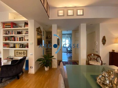 Foto Casa indipendente a Capergnanica di 216 m² con 11 locali in vendita