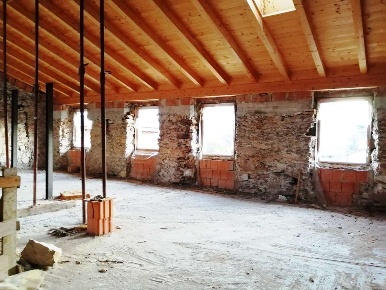 Foto Casa indipendente in isera, Isera Centro di 500 m² con 10 locali