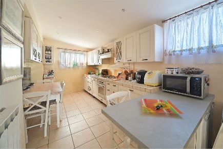 Foto Casa indipendente in Strada Pg-San Marco, Perugia Montegrillo