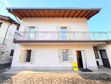 Foto Casa indipendente in Via San Bernardo 9, Darfo Boario Terme Centro
