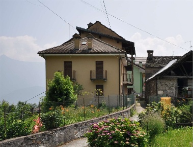 Foto Casa indipendente in Località Croppo 1, Montescheno di 250 m²