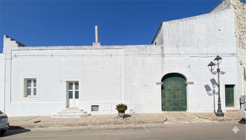 Foto Casa indipendente in piazza san lorenzo, Morciano di Leuca di 180 m²
