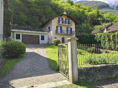 Foto Casa indipendente in Frazione Migiandone 80, Ornavasso Teglia Loia