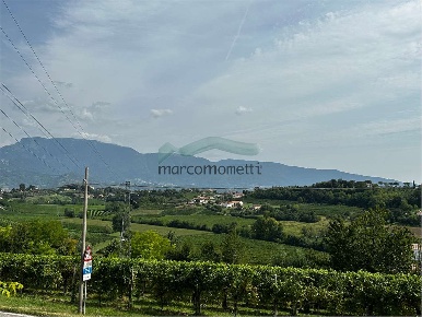 Foto Casa indipendente a Vittorio Veneto di 130 m² con 3 locali in vendita