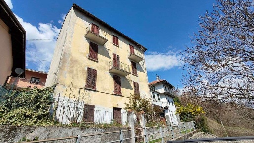 Foto Casa indipendente in Via Ricciano  1, Casale Corte Cerro Arzo Ricciano