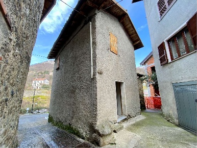 Foto Casa indipendente in Via Albenza, Calolziocorte Centro di 80 m²