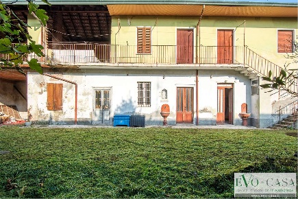 Foto Casa indipendente in via Novara 48, Vanzaghello in vendita