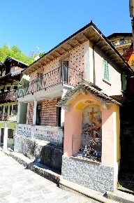 Foto Casa indipendente in via borghese, Calasca-Castiglione Castiglione