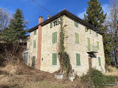 Foto Casa indipendente in Ariolla, Neviano degli Arduini Ariolla di 212 m²