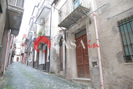 Foto Casa indipendente in via Magenta 16, Militello Rosmarino di 144 m²