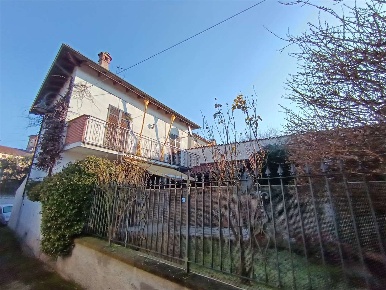 Foto Casa indipendente in via Risvolti  5, Pietra Marazzi Centro di 176 m²