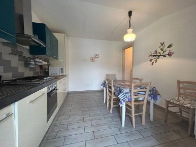 Foto Appartamento in VIA PAOLO BOSELLI, Savona di 90 m² con 5 locali