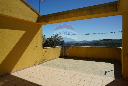 Foto Villa singola in strada comunale 3 Vuturo, Enna di 190 m² con 6 locali