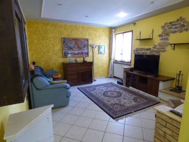 Foto Casa indipendente in Via Brasco, Montelabbate di 380 m² con 11 locali