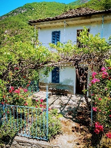 Foto Casa indipendente in prata, Vogogna Prata di 371 m² con 20 locali