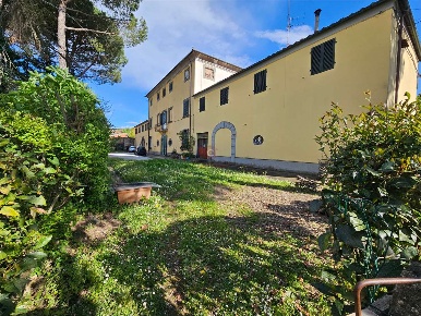 Foto Casa indipendente in Via lucchese bugiano 54, Buggiano di 154 m²