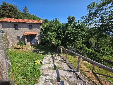Foto Casa indipendente in croce stazzana 52, Castelnuovo di Garfagnana