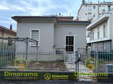 Foto Casa indipendente in Brescia 0, Rimini Miramare - Rivazzurra di 160 m²