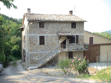 Foto Casa indipendente in Strada Cesura, Neviano degli Arduini di 250 m²