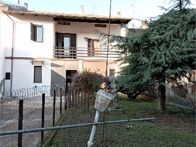 Foto Casa indipendente in VIA NAVAZZOTTI 59, Villanova Monferrato di 221 m²