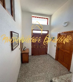 Foto Appartamento a Vallecrosia di 99 m² con 5 locali in vendita