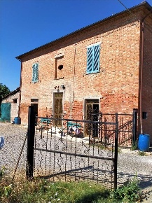 Foto Casa indipendente a Foiano della Chiana di 200 m² con 5 locali
