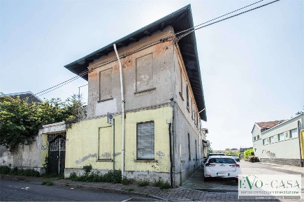 Foto Casa indipendente in Via Petrarca  4, Busto Arsizio in vendita