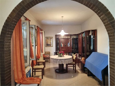 Foto Casa indipendente in Capro, Bevagna di 230 m² con 7 locali in vendita