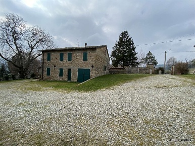 Foto Casa indipendente in Via Garibaldi, Neviano degli Arduini di 250 m²