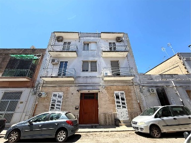 Foto Appartamento in Via Emilia 22, Brindisi Commenda di 81 m² con 2 locali