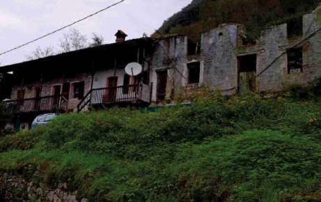 Foto Casa indipendente in Località Canal, Feltre di 172 m² con 8 locali