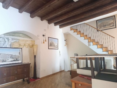 Foto Casa indipendente a Bitonto di 100 m² con 4 locali in vendita
