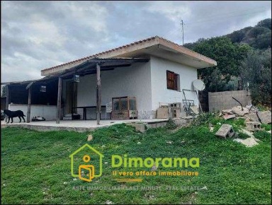 Foto Casa indipendente in Località Sa Costa Manna snc, Sarroch Centro