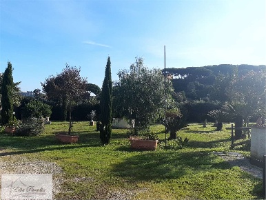 Foto Casa indipendente a Capoliveri di 80 m² con 4 locali in vendita