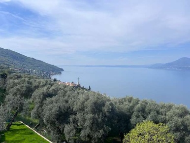 Foto Casa indipendente a Torri del Benaco in vendita