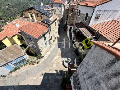 Foto Appartamento in Piazza Della Libertà, Seborga di 70 m² con 3 locali
