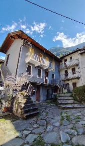 Foto Casa indipendente in Echallod superiore  snc, Arnad Echallod di 200 m²