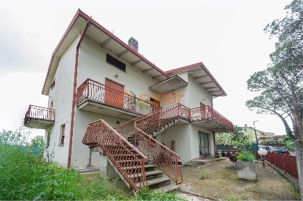 Foto Casa indipendente in Via R.Morandi, Marsciano Badiola di 236 m²